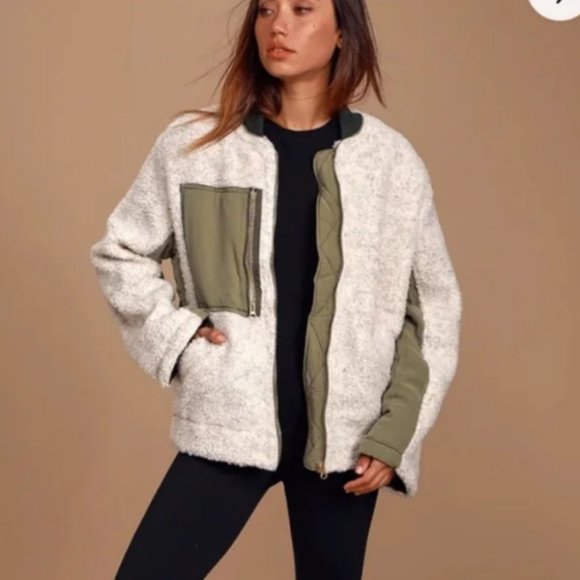 Free People - Rivington Olive Green and Ivory Sherpa Jacket Small S - Picture 3 of 11